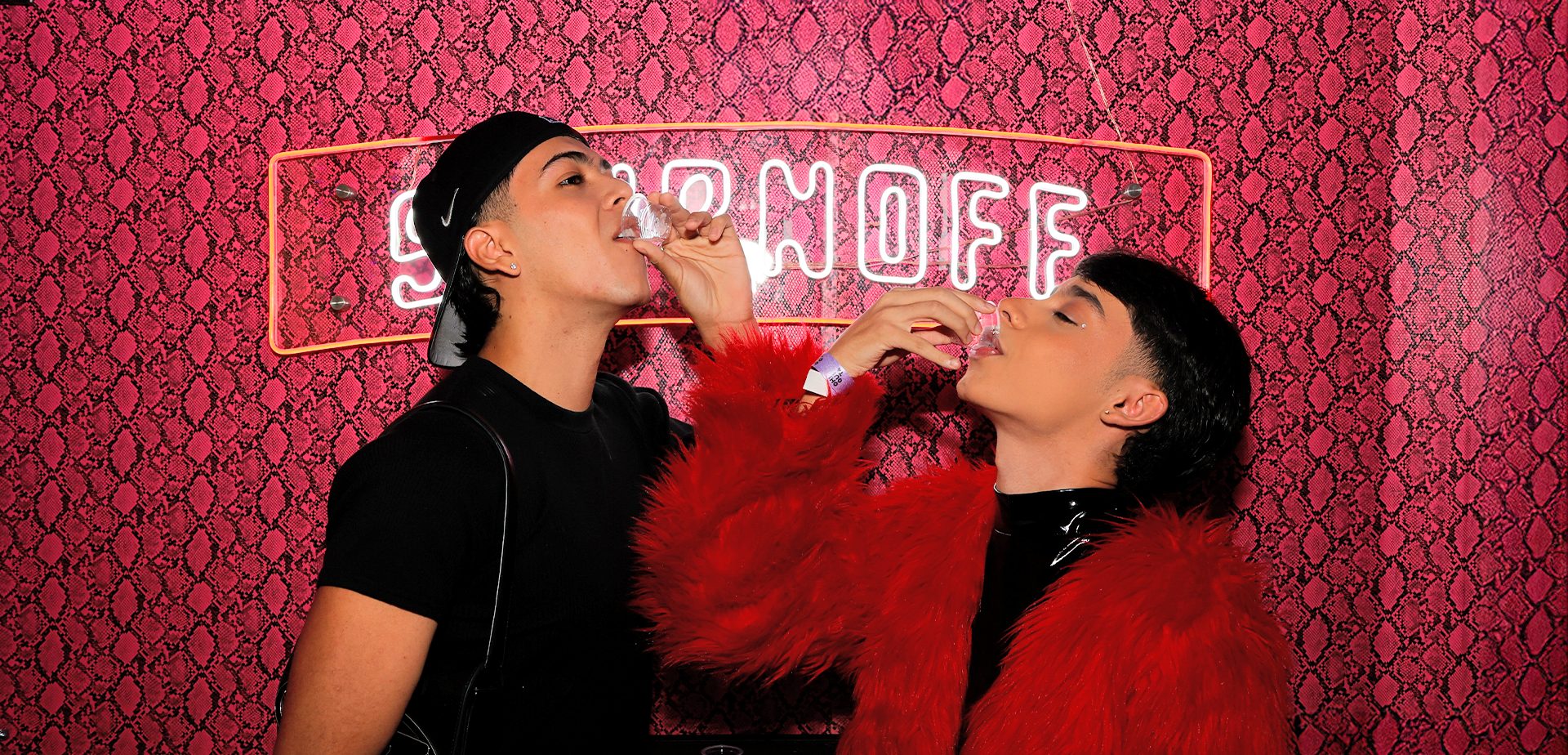 drag show in Medellín