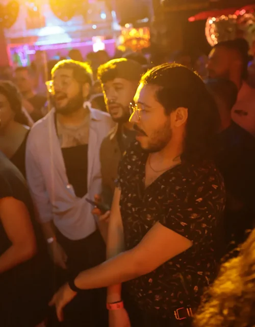 Show drag